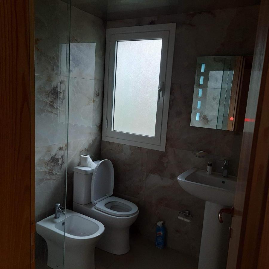 Irini'S Guesthouse Qeparo Dış mekan fotoğraf