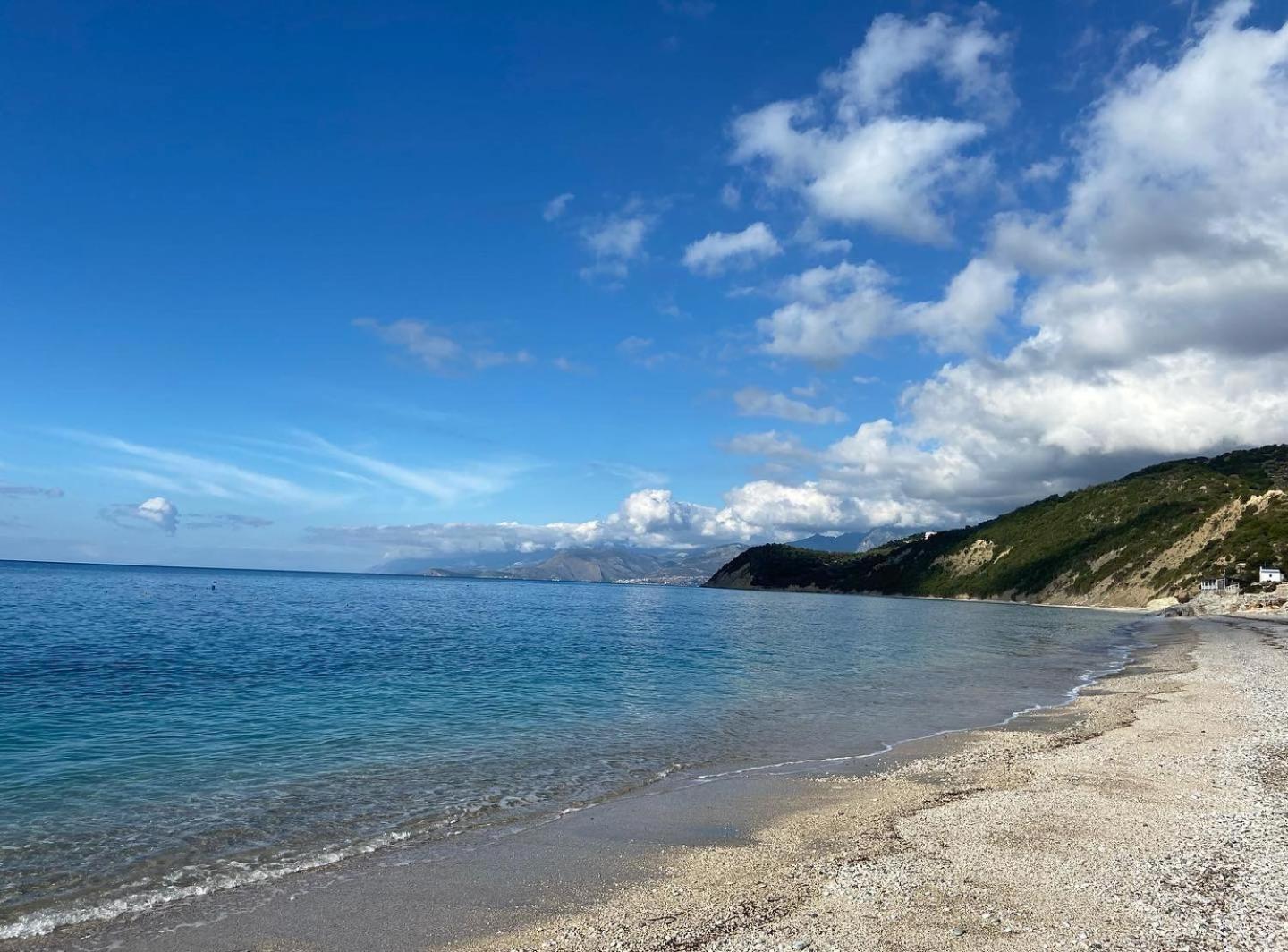 Irini'S Guesthouse Qeparo Dış mekan fotoğraf